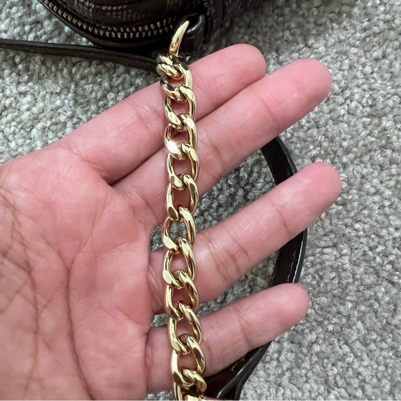 EUC Michael Kors Crossbody Bag in Logo-print Canvas - Picture 4 of 12